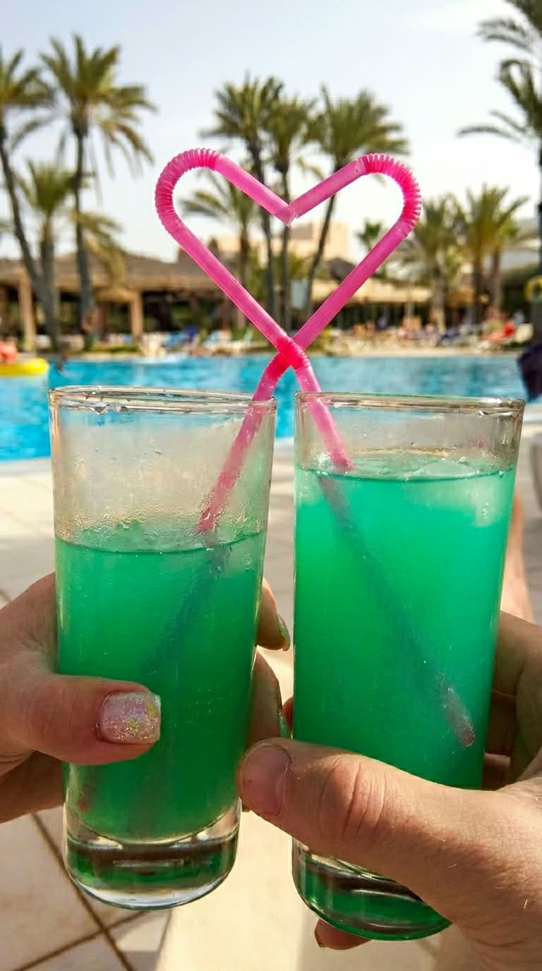 Moon Bar — Piscine